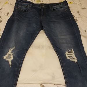 Express destroyed knee/frayed hem denim